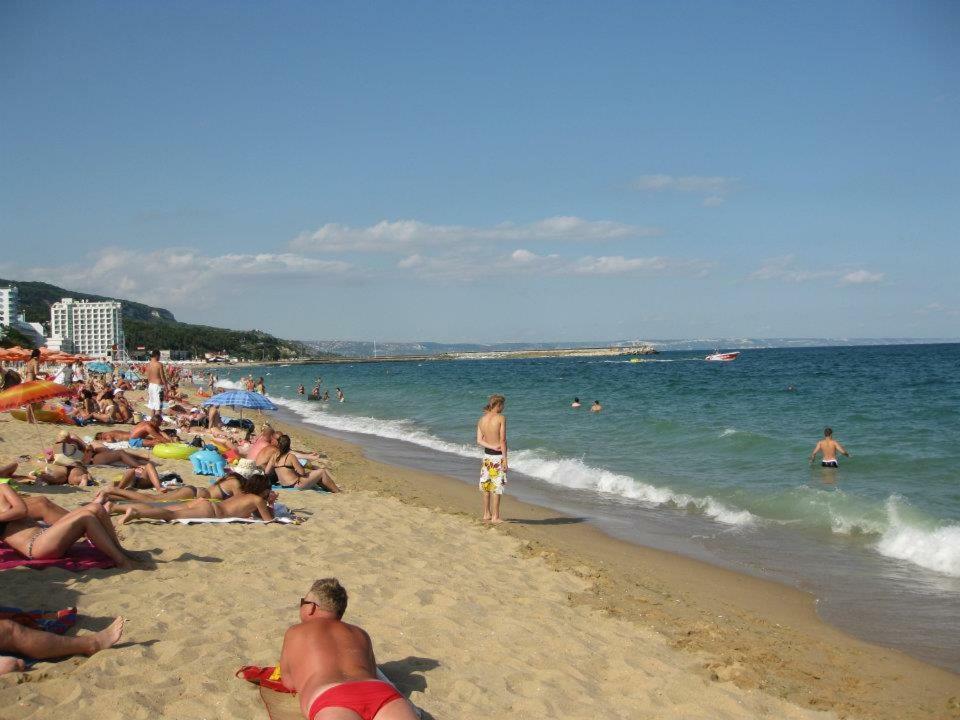 Bendita Mare Family Apartments Altın Kumlar Dış mekan fotoğraf